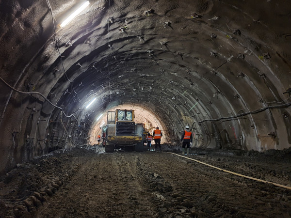 Reinforcement of the primary lining