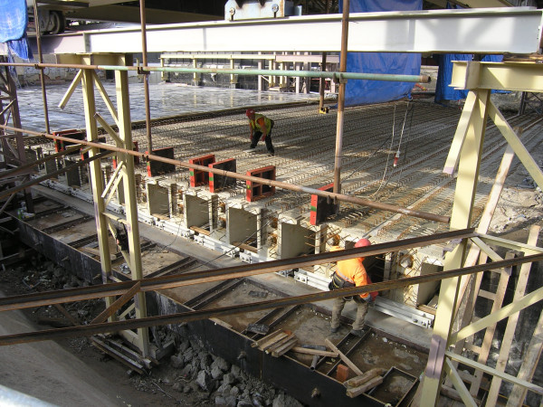 New prestressed beams layed during etap 2
