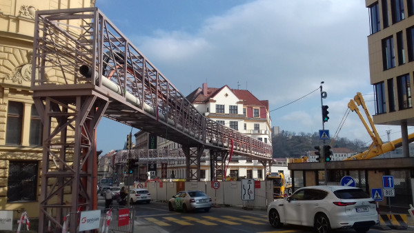 Construction for bridging of engineering networks in etap 2C