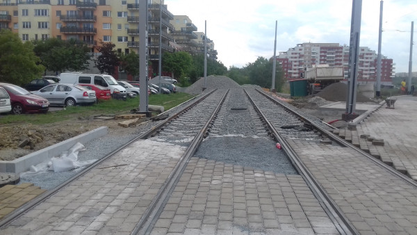 New rail construction - in the direction of Holyně