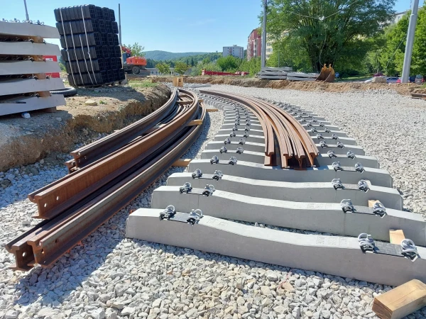 Laying of tracks for the tram line extension