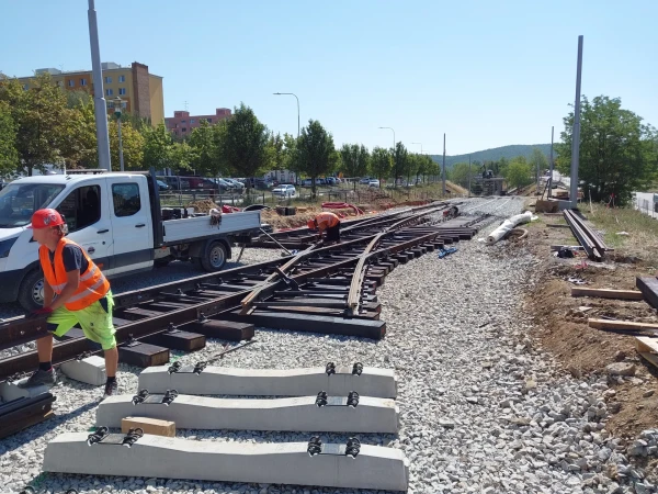 Laying of tracks for the tram line extension