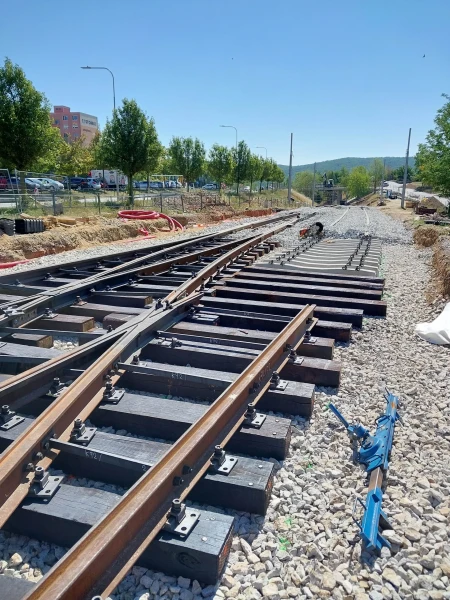 Laying of tracks for the tram line extension
