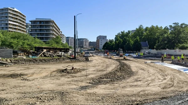 Výstavba napojení nové tramvajové trati na stávající trať ve Vinohradské ulici