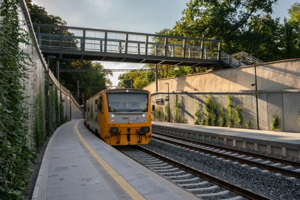 Zastávka Praha - Výstaviště s novou lávkou Letná - Stromovka