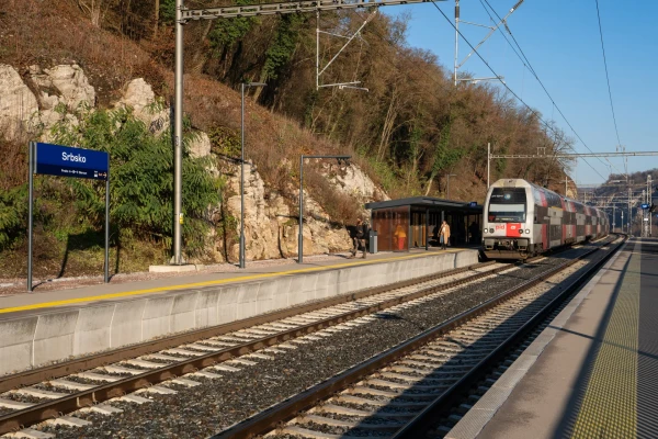 Srbsko railway station