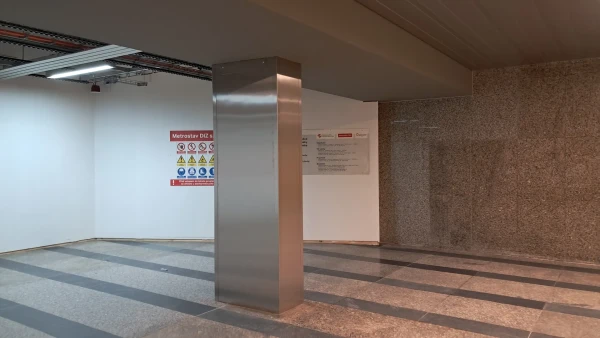 Newly opened exit to the bus station - vestibule level