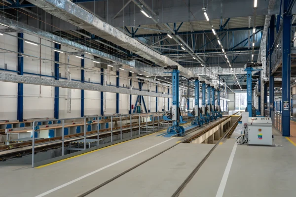 Maintenance hall